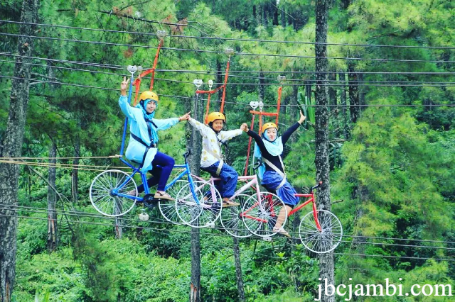3 Destinasi Hits Puncak Bogor dengan Harga Terjangkau